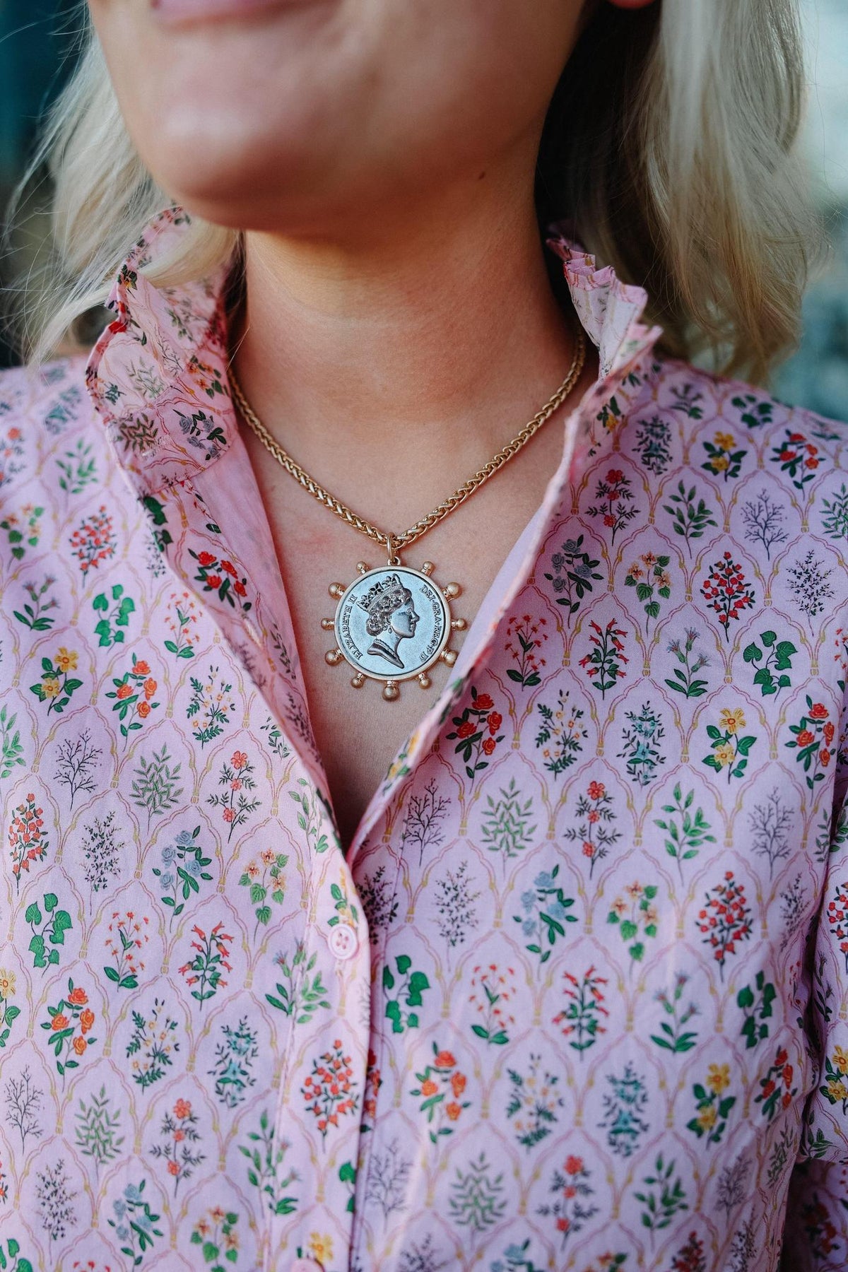 Queen's Coin Statement Necklace (Vintage Gold)
