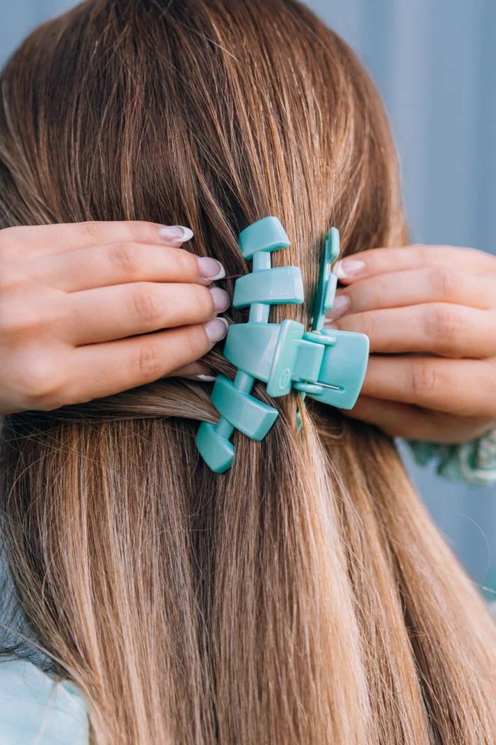 Totally Turquoise Clip by Teleties
