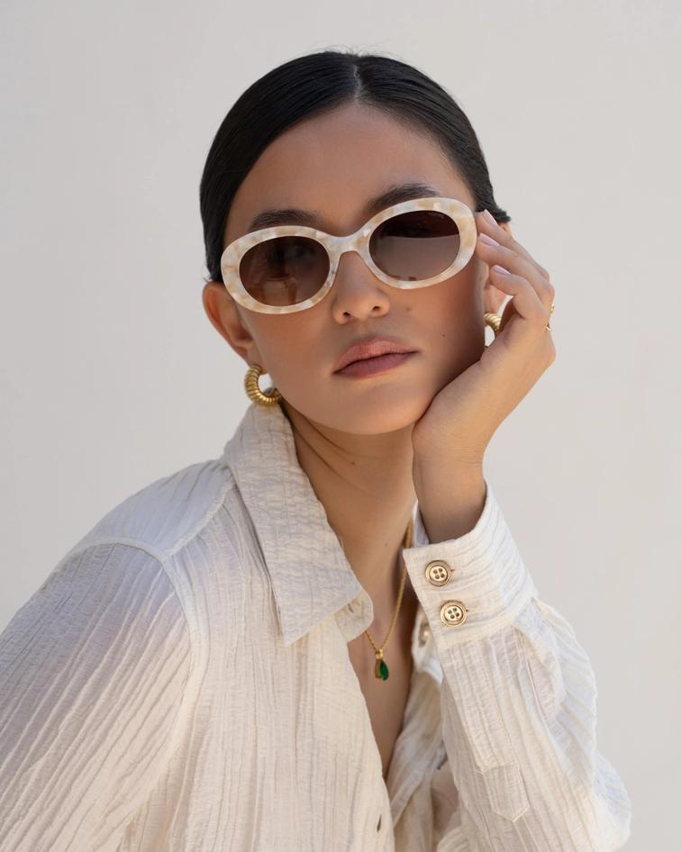 Freyrs Aria Oval Sunglasses