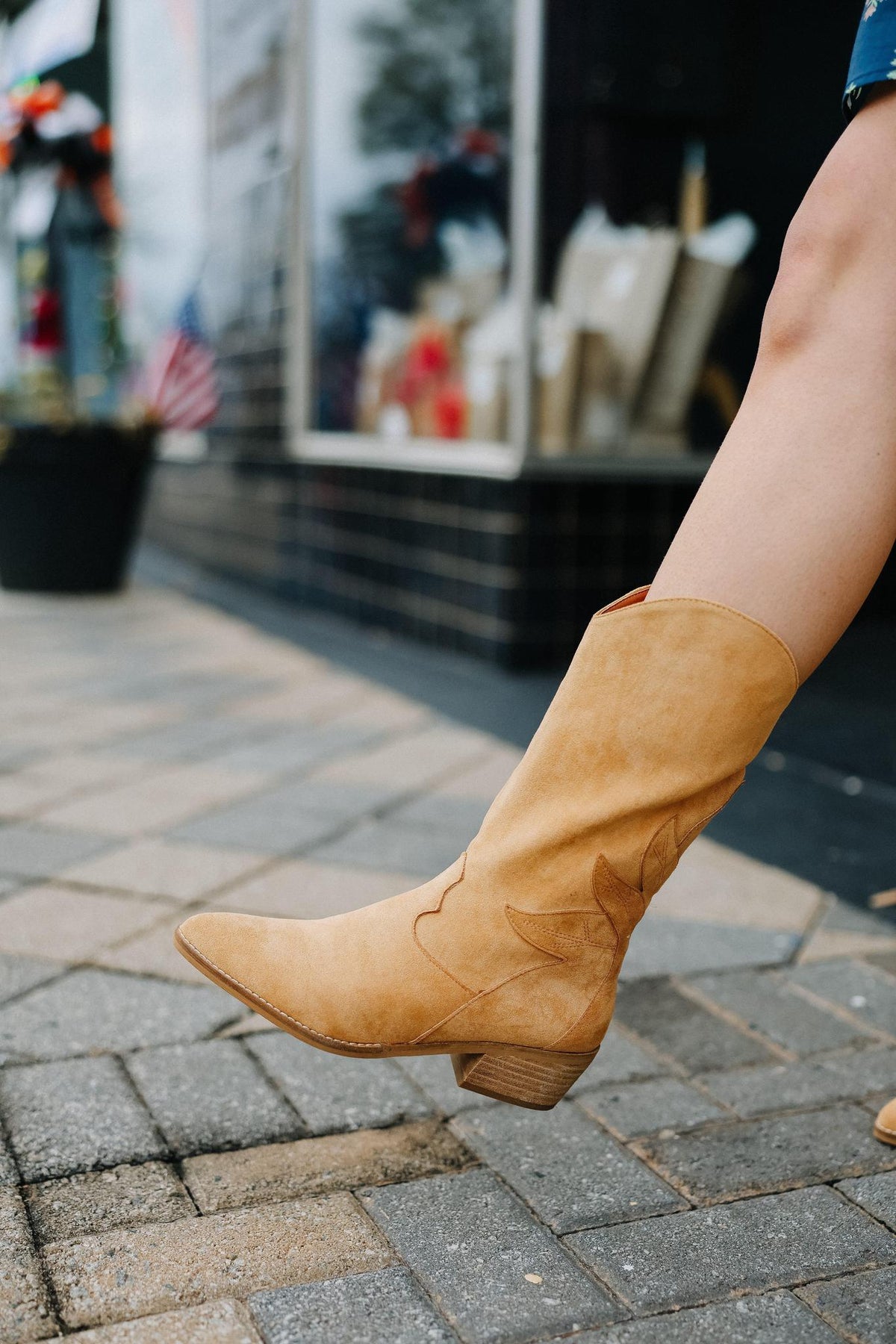 The Rawhide Rover Boot